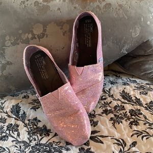 Toms Pink